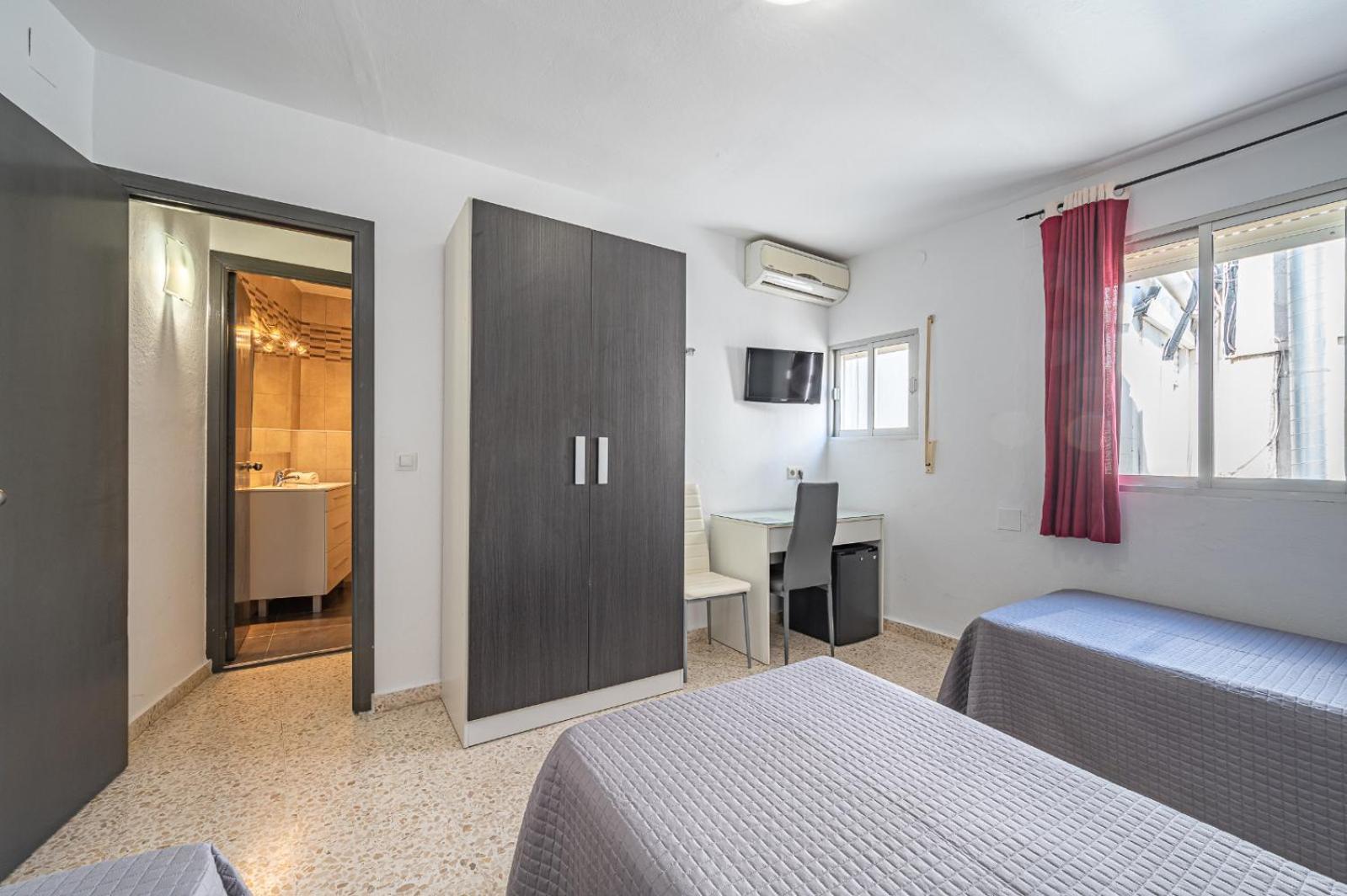 Hostal Ocana מנילבה מראה חיצוני תמונה