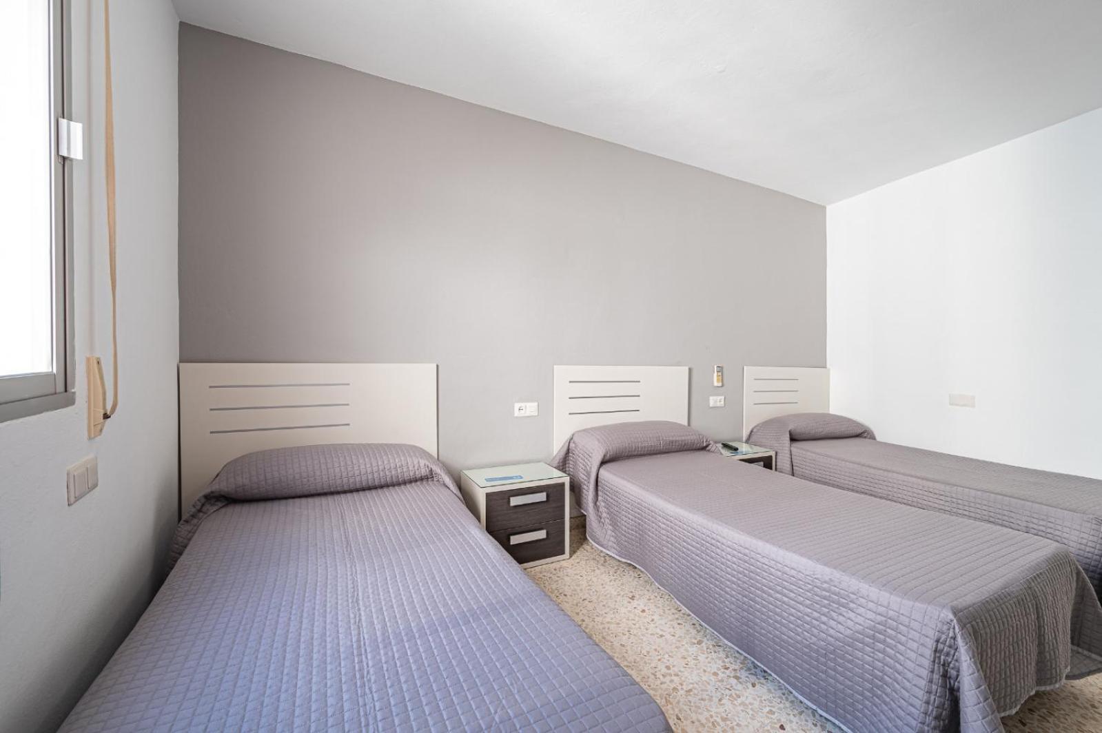 Hostal Ocana מנילבה מראה חיצוני תמונה