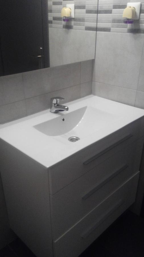 Hostal Ocana מנילבה מראה חיצוני תמונה